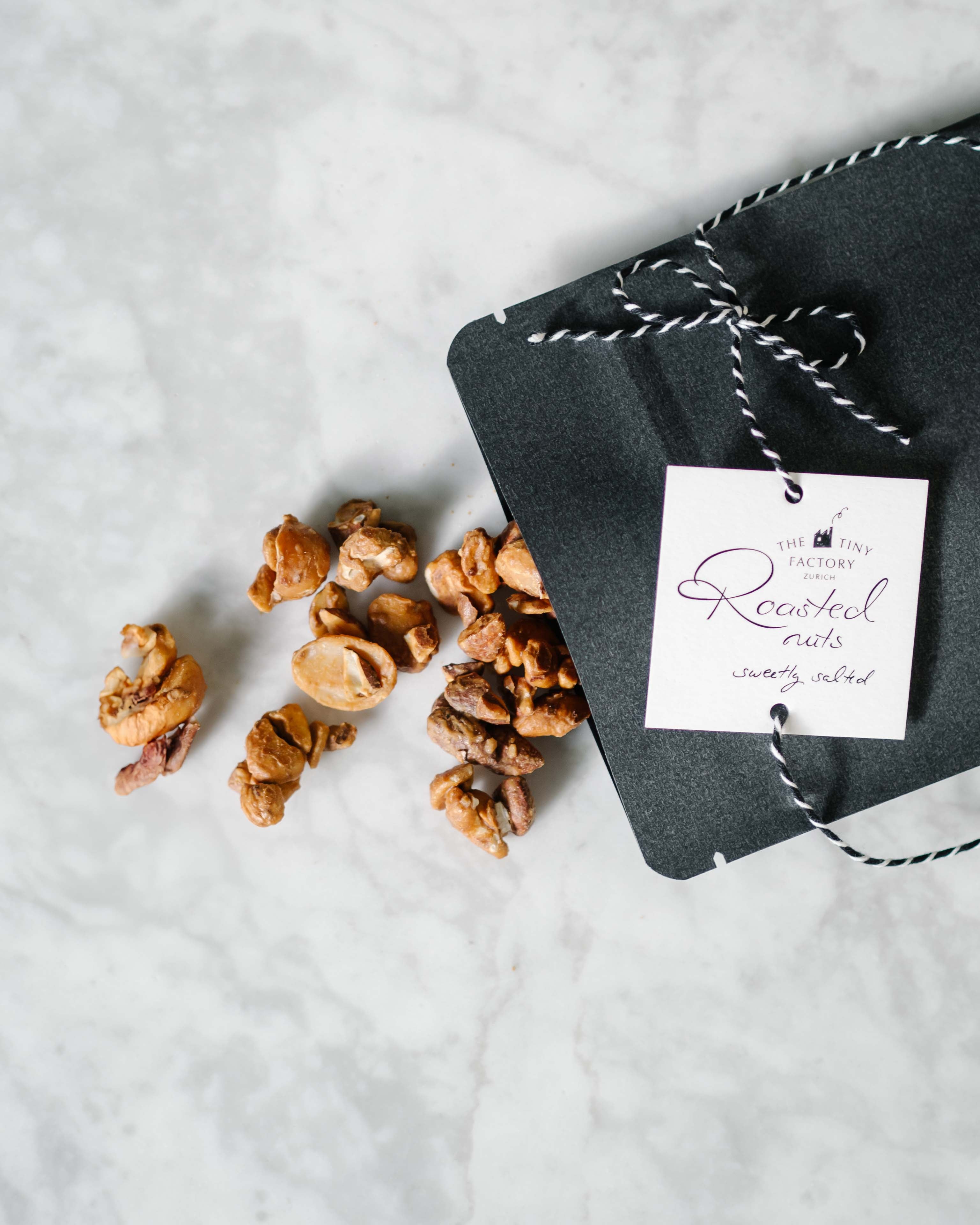 ROASTED NUTS sweetly salted