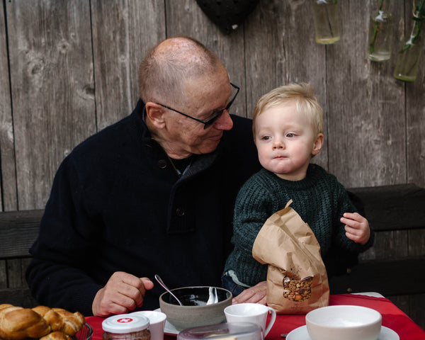 TINY-FAMILY-MEMBER: Käroly & Bachi