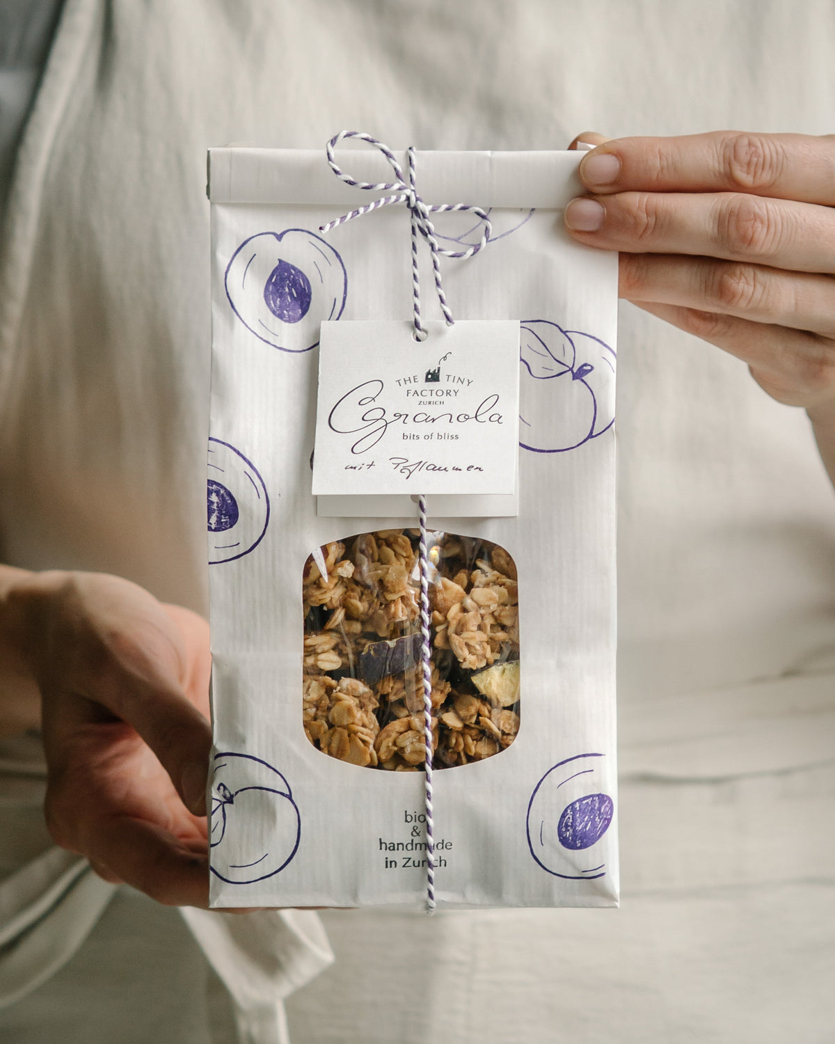 THE TINY FACTORY Special Edition GRANOLA mit gefriergetrockneten Pflaumen - limitiert