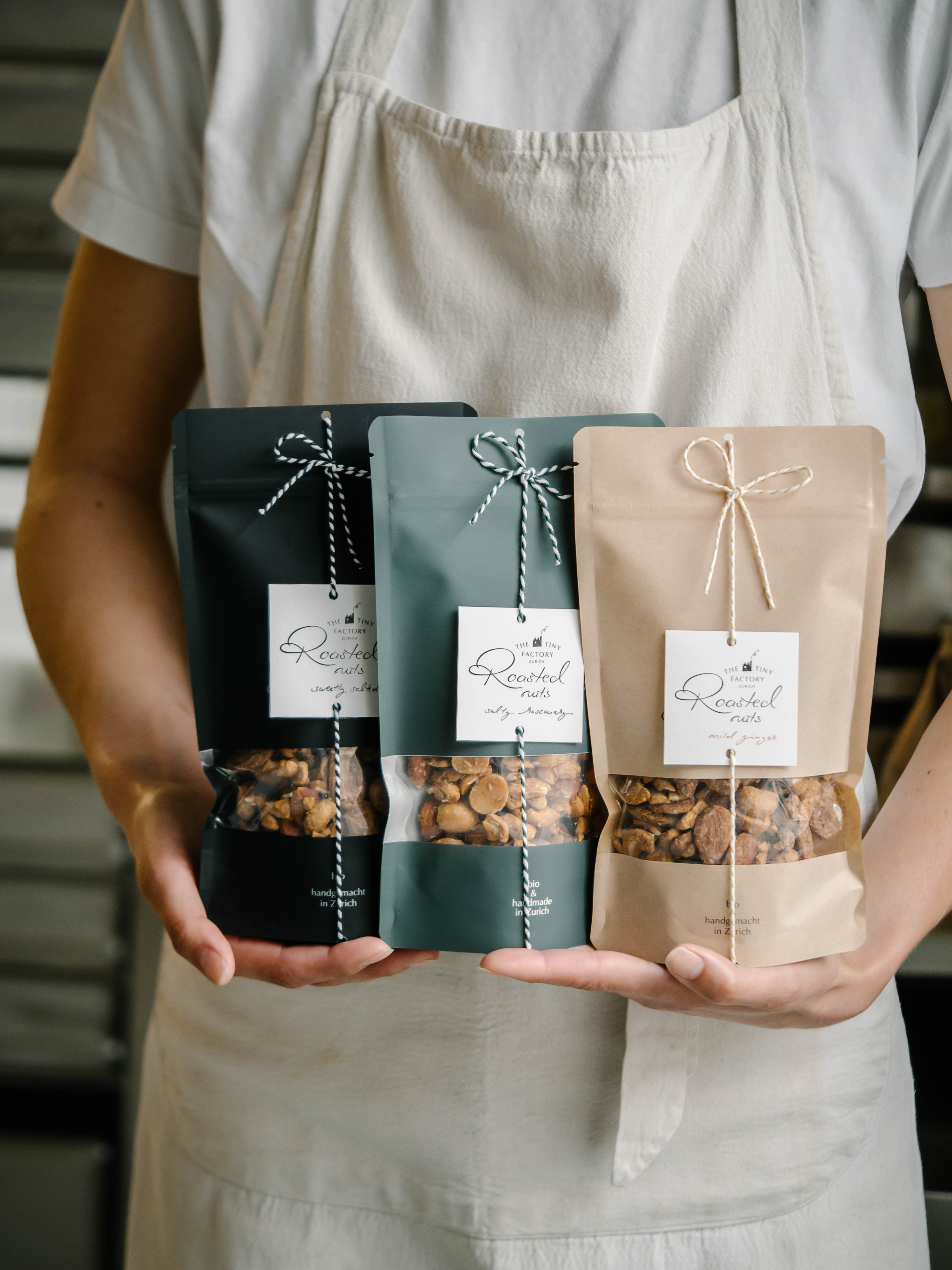 THE TINY FACTORY Roasted Nuts ROASTED NUTS mild ginger