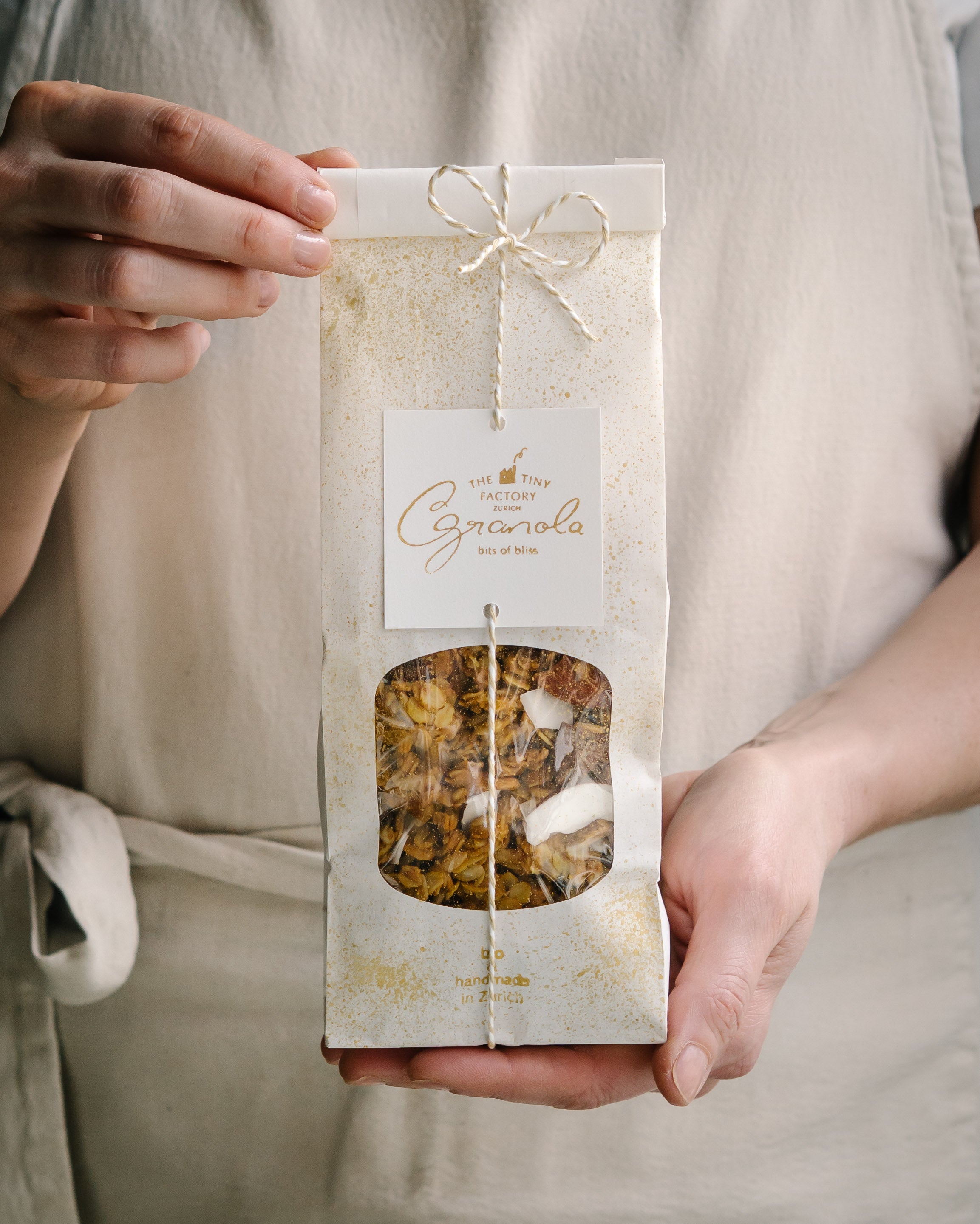 THE TINY FACTORY Granola GRANOLA mit Kurkuma & Kokos - limitiert